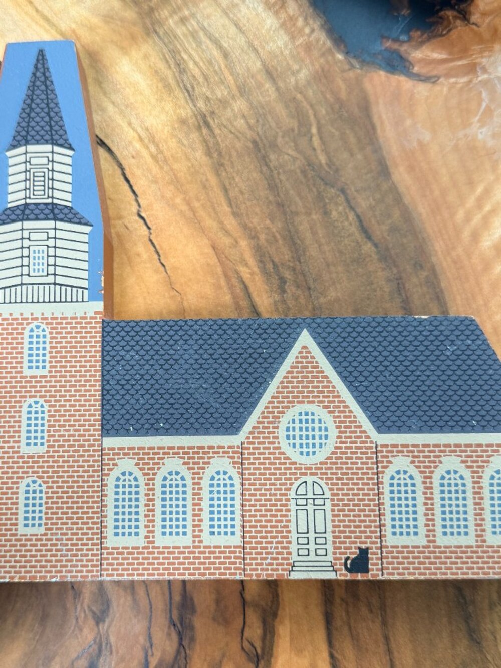 Vintage 1993 The Cat's Meow Williamsburg Series‎ Bruton Parish, Signed